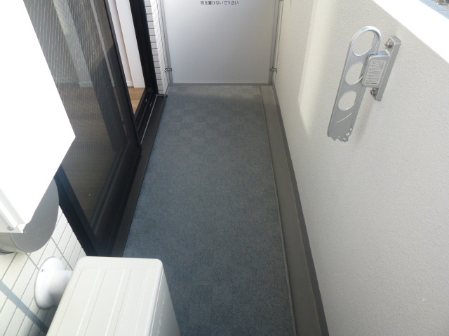 バルコニー　同物件705号室撮影