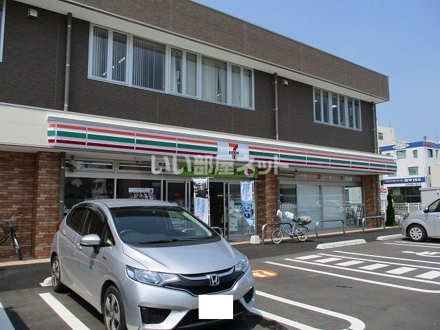 コンビニ　セブンイレブン　宮崎神宮東３丁目店（コンビニ）まで379m