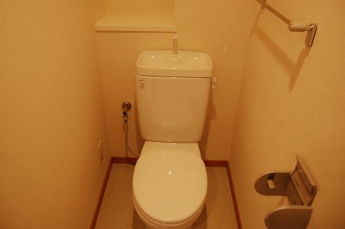 トイレ　トイレ　別号室参考写真