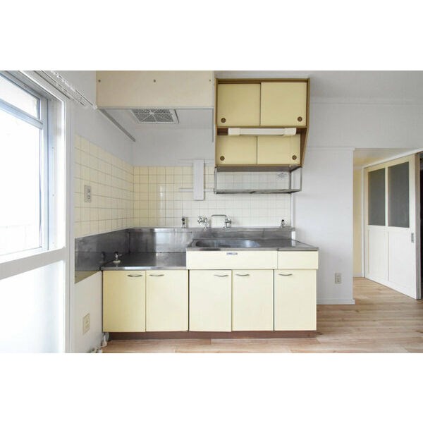キッチン　当物件の参考写真です。(同建物の部屋)