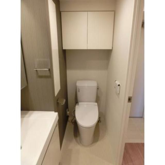 トイレ　※写真は同タイプ住戸です。