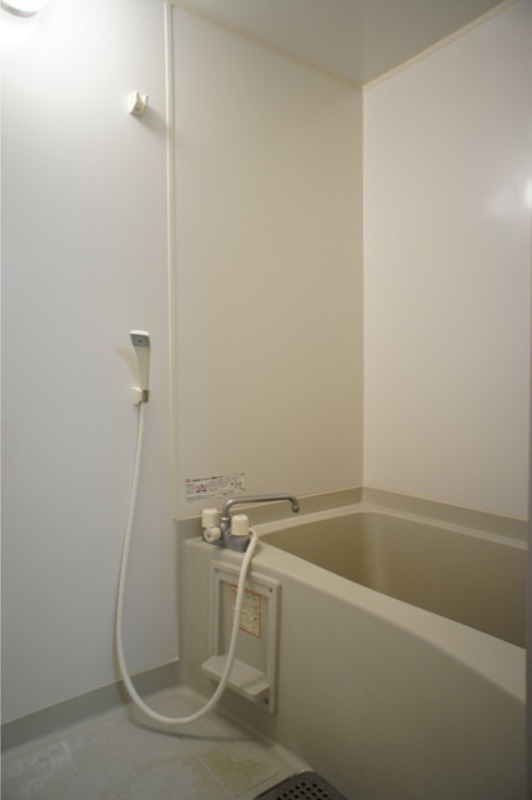 バス・シャワールーム　図面と現状に相違がある場合には現状を優先