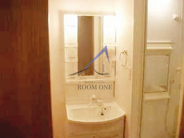 洗面設備　洗面台です。