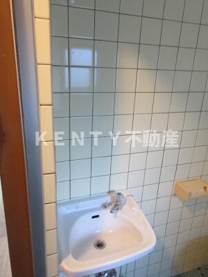 洗面設備　脱衣スペースもあります