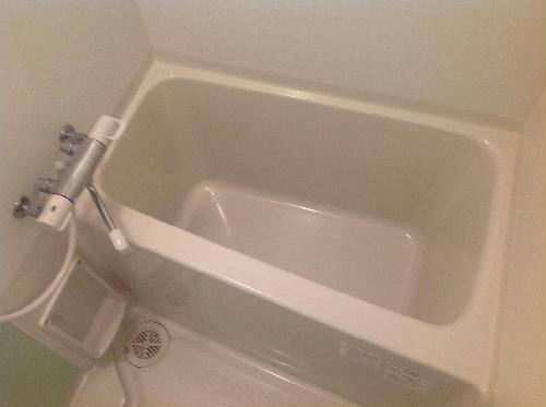 バス・シャワールーム　サーモスタット付水栓あります！