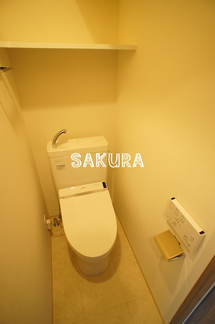 トイレ　嬉しい温水洗浄便座付き♪