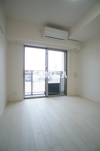 居室・リビング　開放感のある室内♪