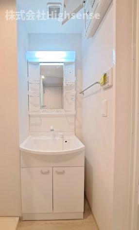 洗面設備　脱衣スペースもあります