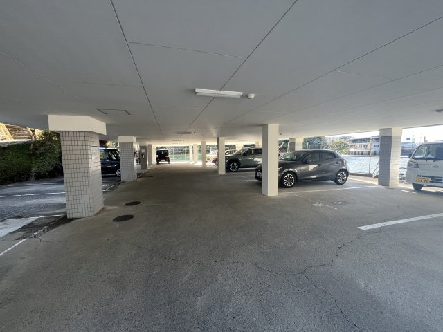 駐車場　駐車場があります