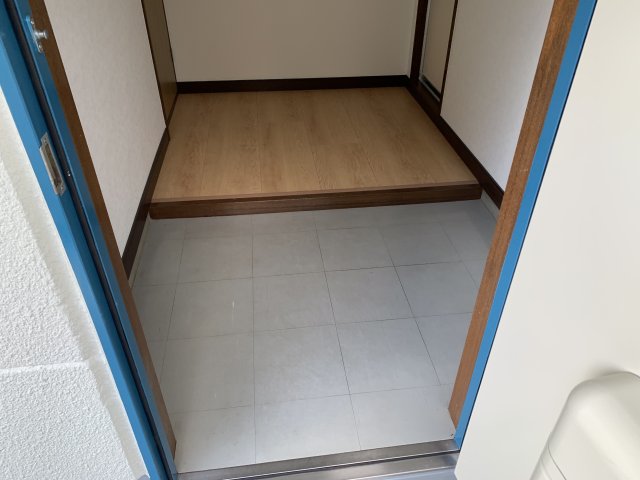 玄関　落ち着いた玄関です