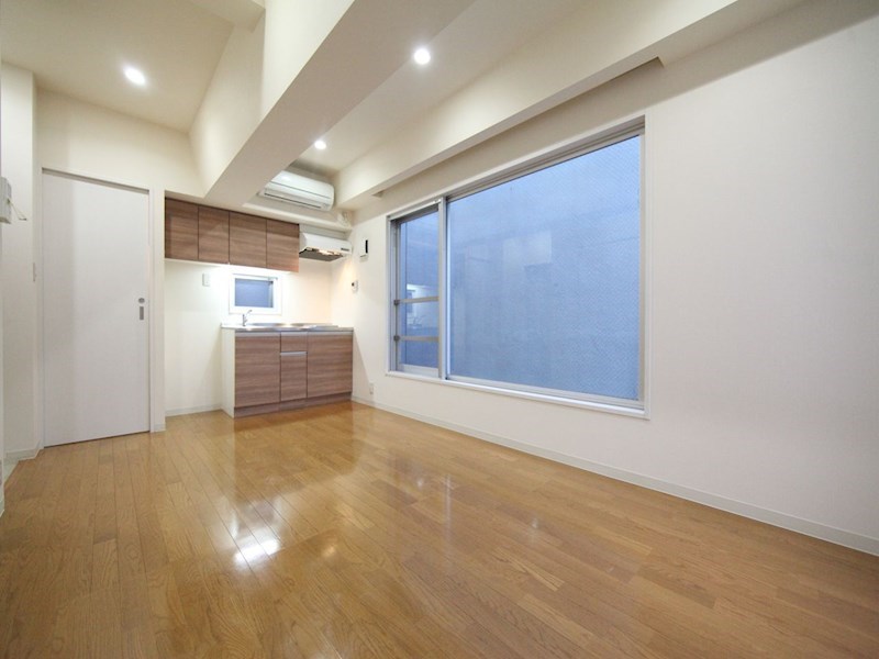 その他　洋室9.82帖　2面採光　エアコン完備　バルコニー