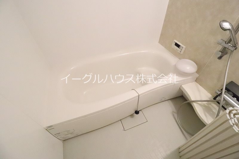 バス・シャワールーム　居住中の為別部屋写真使用