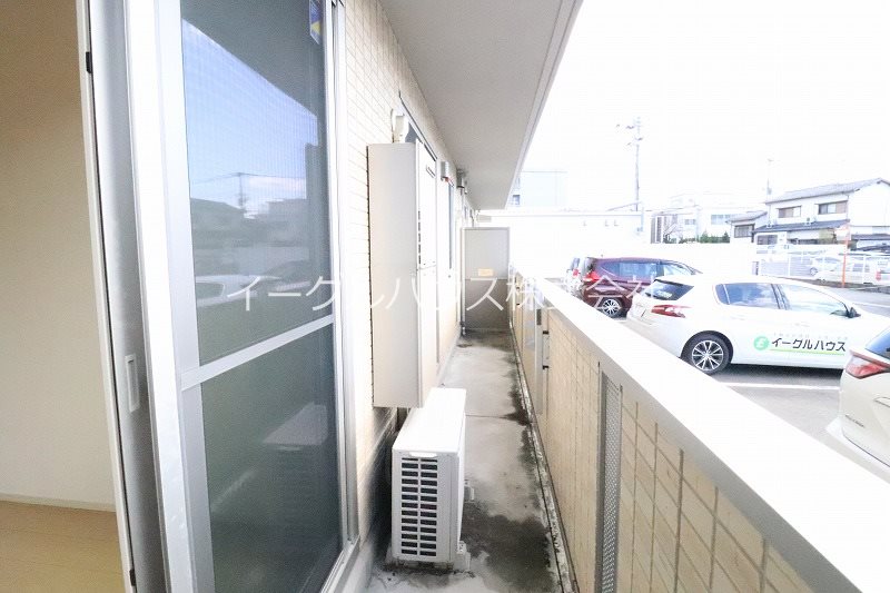 バルコニー　居住中の為別部屋写真使用