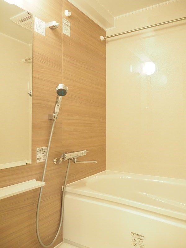 バス・シャワールーム　☆ゆったりくつろげるお風呂☆