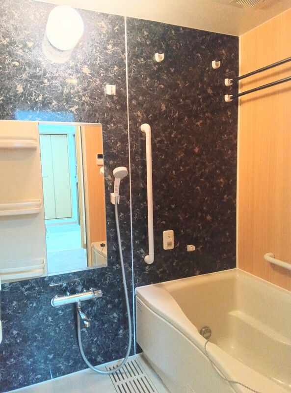 バス・シャワールーム