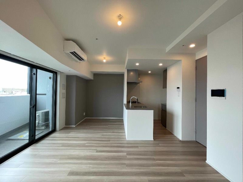 居室・リビング　別住戸参考写真