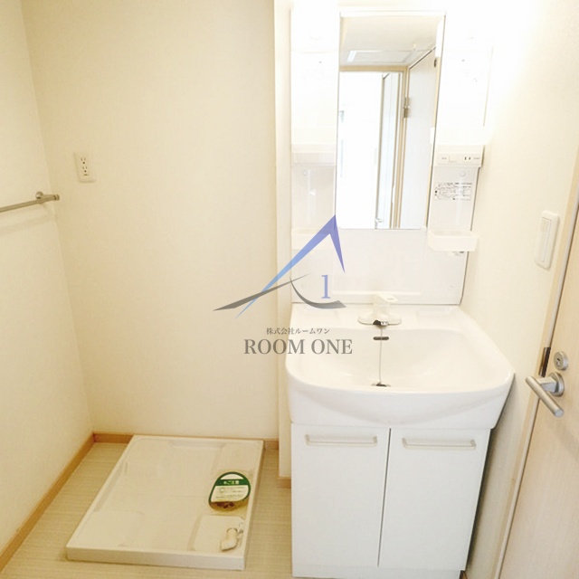 洗面設備　独立洗面台です。