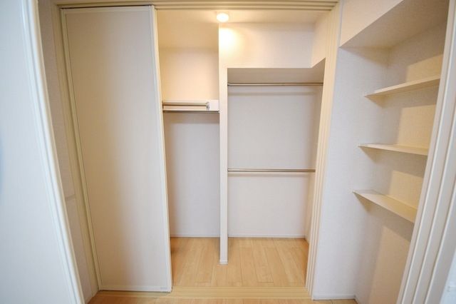 その他設備　★クローゼット収納完備★