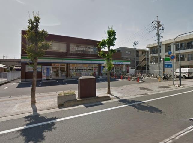 コンビニ　ファミリーマート 岡大前店（コンビニ）まで1474m