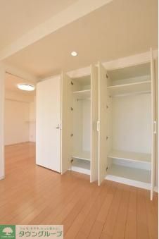 収納　お問合せは(株)タウンハウジングレジデンス事業部　赤坂店・…