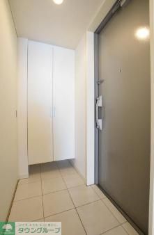 玄関　お問合せは(株)タウンハウジングレジデンス事業部　赤坂店・…