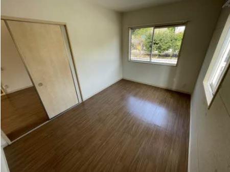 居室・リビング　スタンダードな洋室です