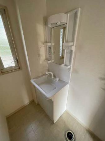 洗面設備　洗面所です