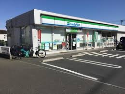 コンビニ　ファミリーマート 練馬一丁目店（コンビニ）まで516m