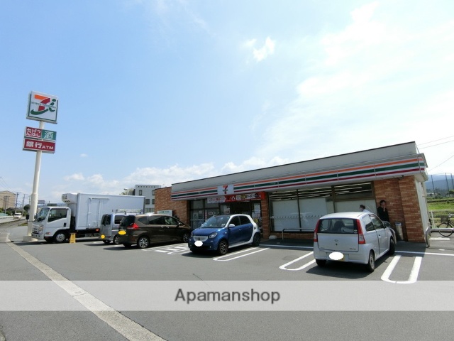 コンビニ　セブンイレブン（コンビニ）まで1601m