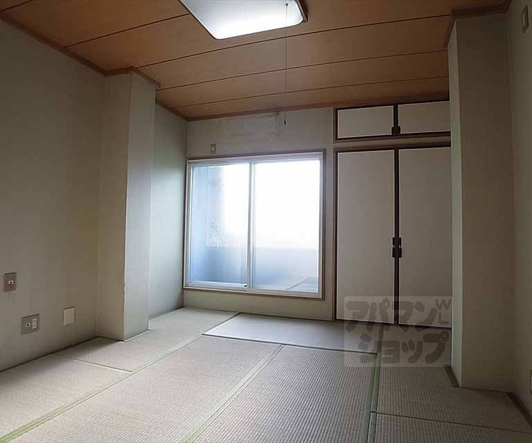 その他部屋・スペース　２階８畳和室