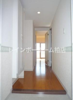 玄関　落ち着いた玄関です