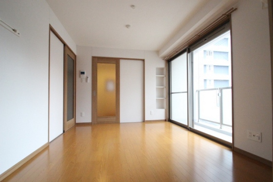 居室・リビング　※別部屋の写真です