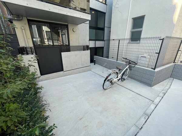 駐車場　駐輪場