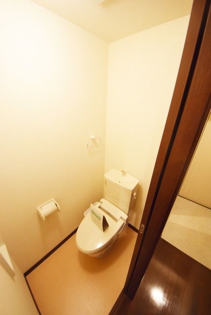 トイレ　別部屋参考写真