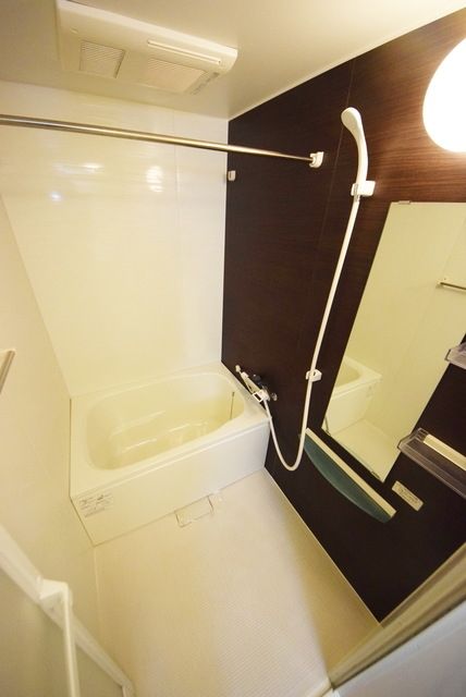 バス・シャワールーム　別部屋参考写真