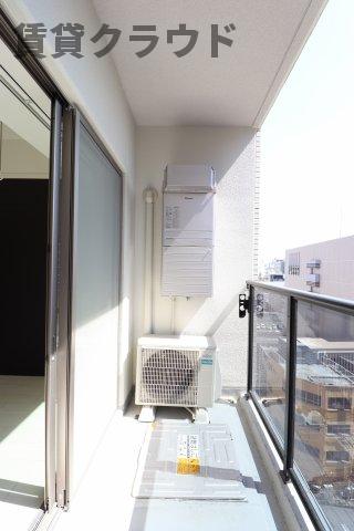 バルコニー　バルコニーからの眺めを楽しみながら食事をしませんか