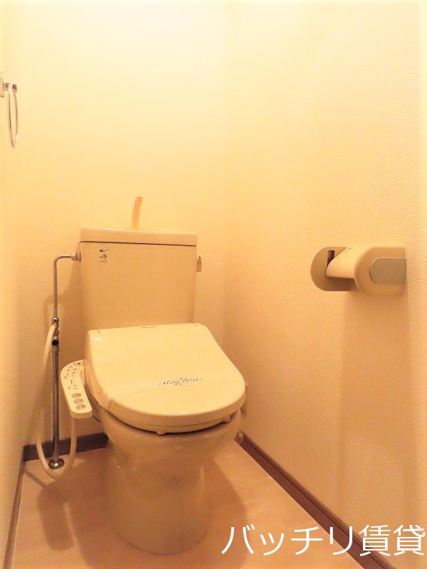 トイレ　※室内写真は別号数の為、現状優先となります。