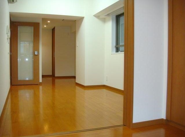 居室・リビング　別号室参考写真