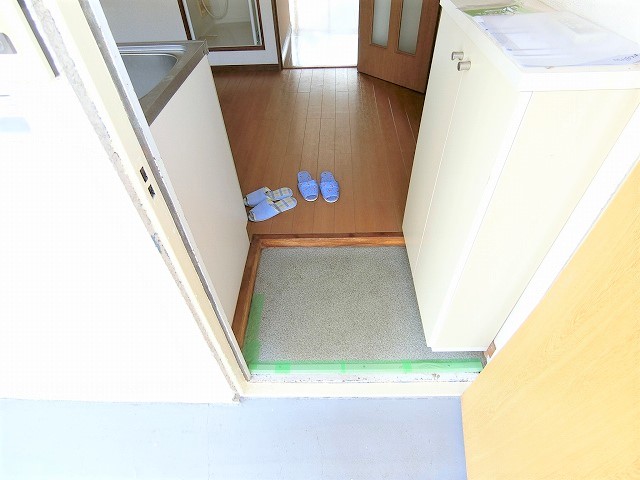 玄関　※別部屋のイメージ写真です。