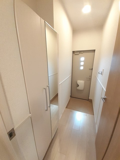 玄関　シューズボックス付きの玄関です★