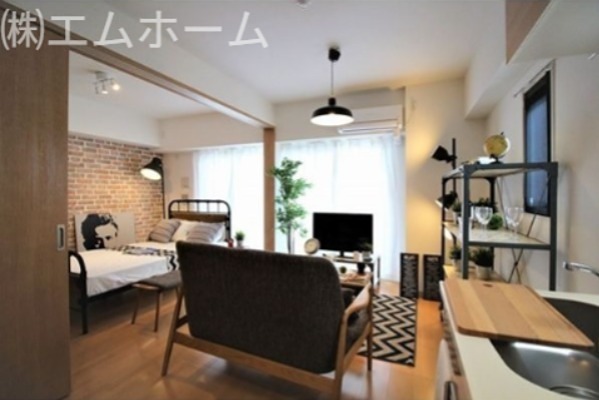 居室・リビング　LDK8.5帖　洋室6.7帖