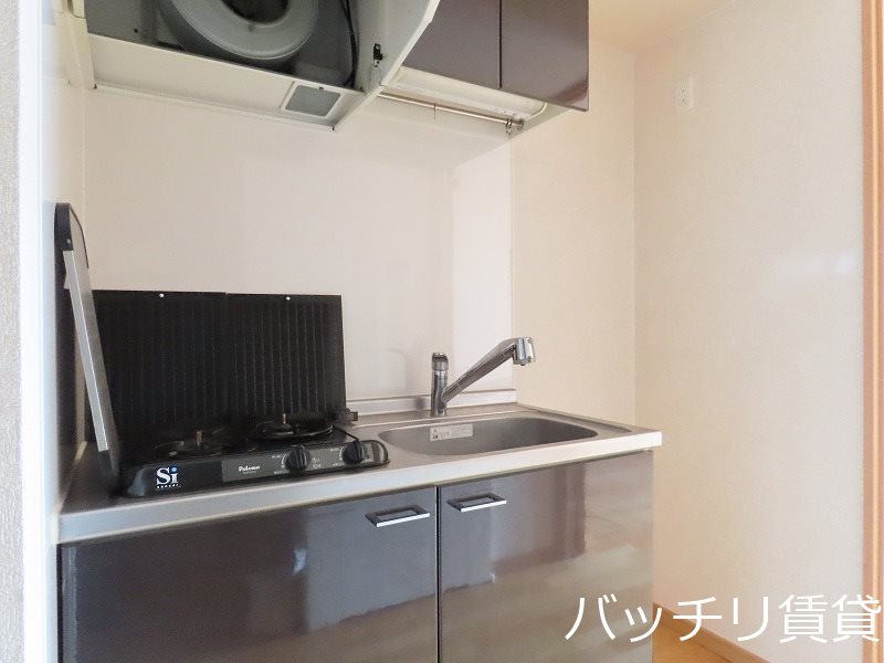 キッチン　画像は別号室タイプの為、現状を優先いたします