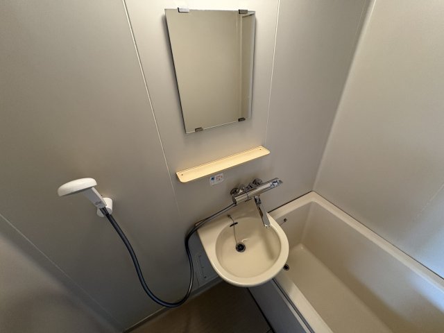 洗面設備　※同建物写真です