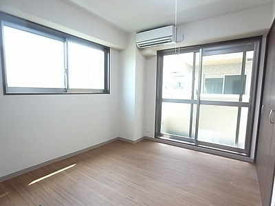 居室・リビング　写真は同マンションの他のお部屋のものです