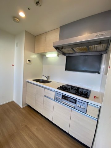 キッチン　写真は同タイプ住居です。