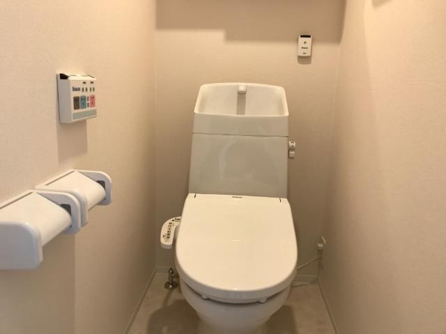 トイレ　シャワー付トイレ