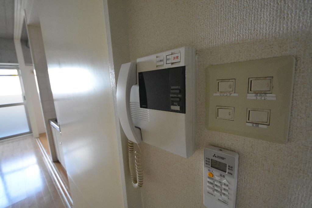 セキュリティ　カメラ付インターホン