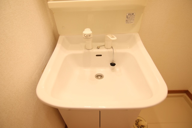 洗面設備　※別室の参考写真の為、現況優先です。