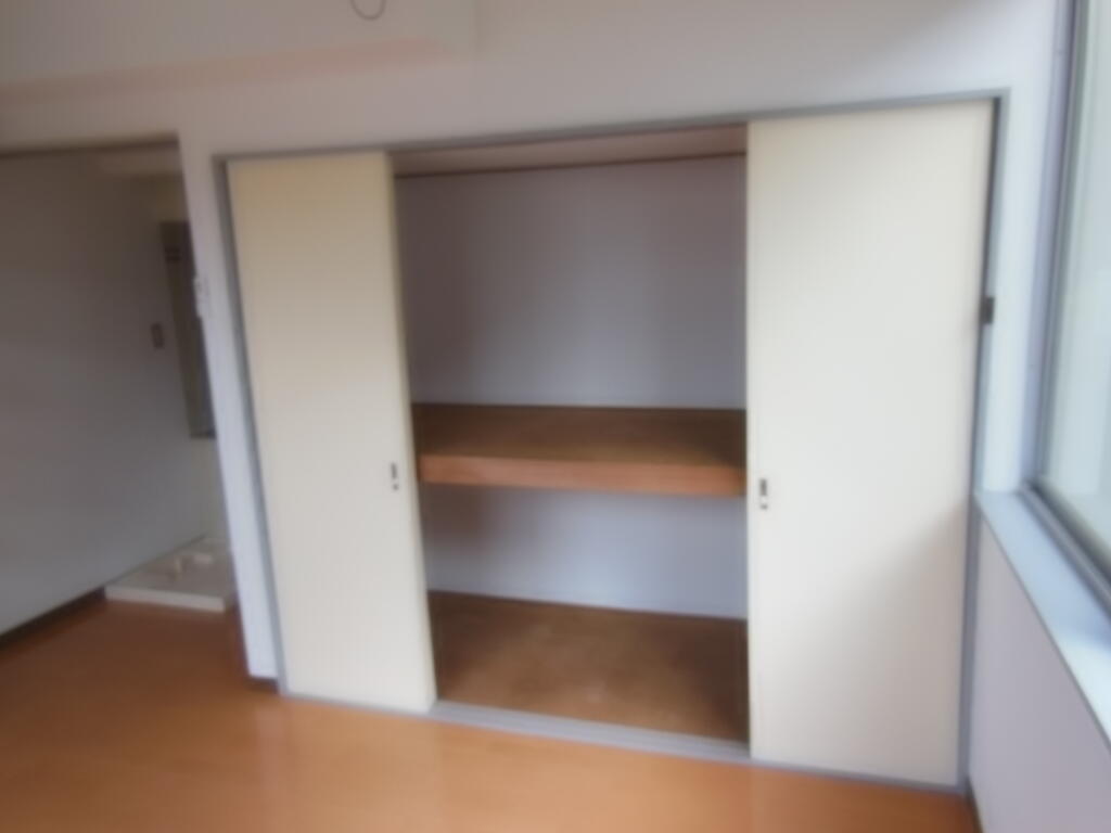 アーバンライフ荒巻本沢壱番館の居間写真