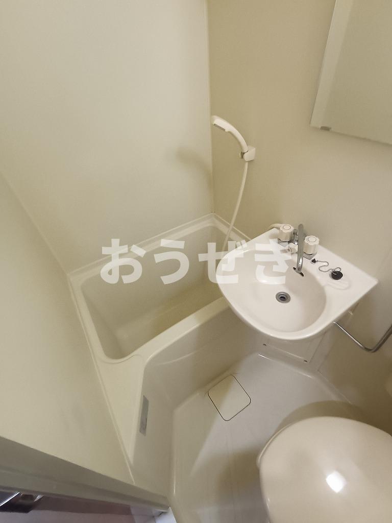 バス・シャワールーム　※同仕様参考写真